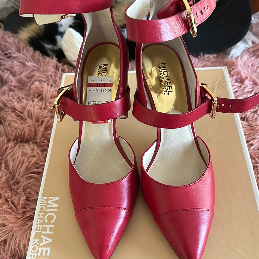 Red and gold Michael Kors heel size 9 never worn